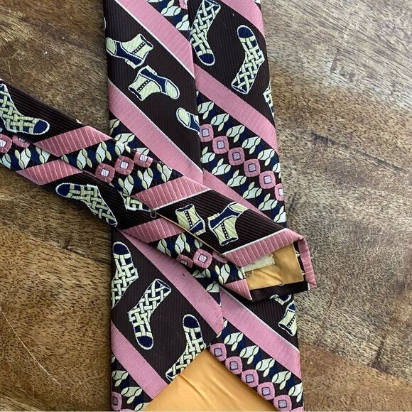 Vintage 1970’s pink & brown wide polyester neck tie socks shoes - Picture 4 of 5